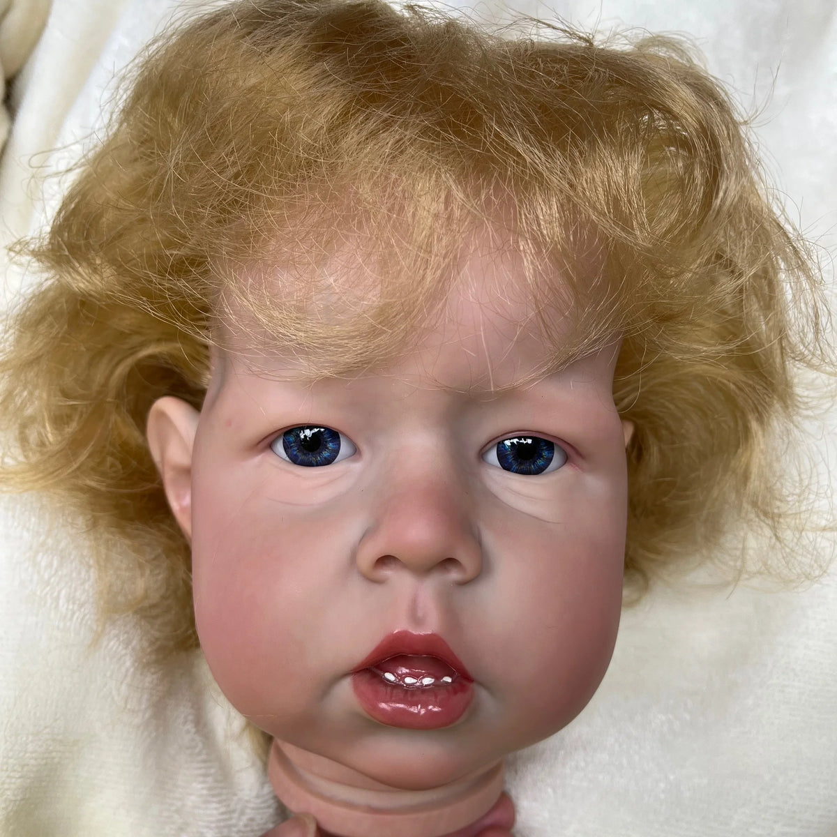 27Inch Liam Bebe Reborn Doll Kits Handmade Painted Realistic Soft Vinyl Reborn Baby Doll Kits Bebé Reborn